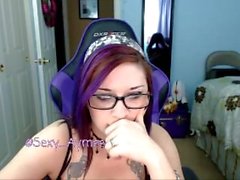 slut sexy_aymee fingering herself on live webcam - find6.xyz