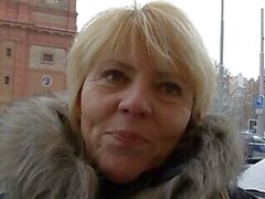 Old Czech mature lady convinced to fuck for POV video - Sunporno
