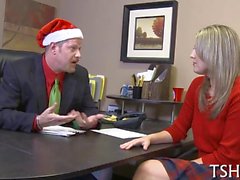 Generous blonde blows her boss for Xmas