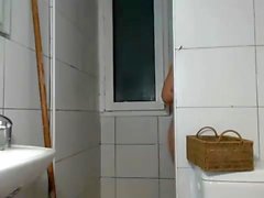 Teen amateur girl take shower on webcam