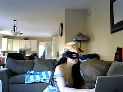 amateur passiekoppel flashing boobs on live webcam