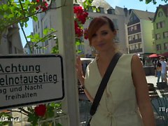 Public ass flashing by Jeny Smith in Cologne