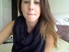 Brunette Solo Webcam Masturbation